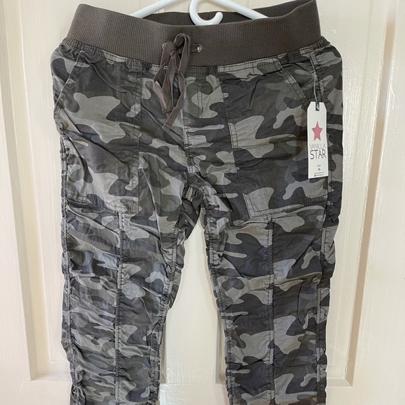 Nwt Vanilla Star Camo Ruched Pants M 